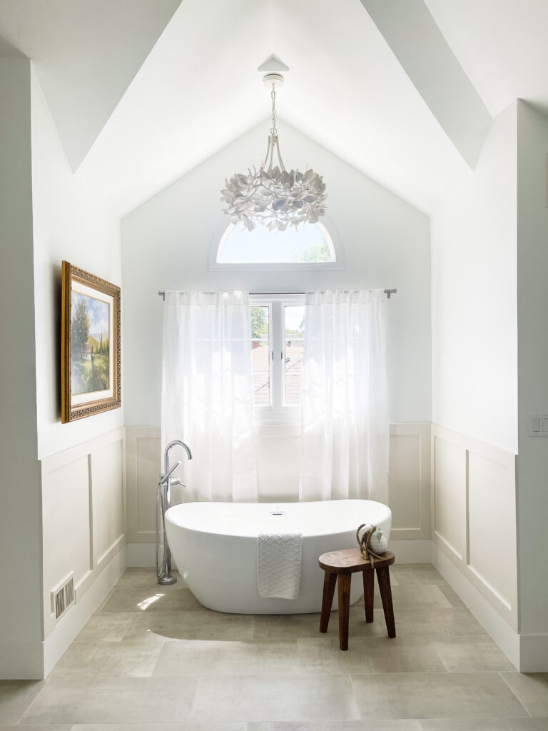 Bathtub interior 